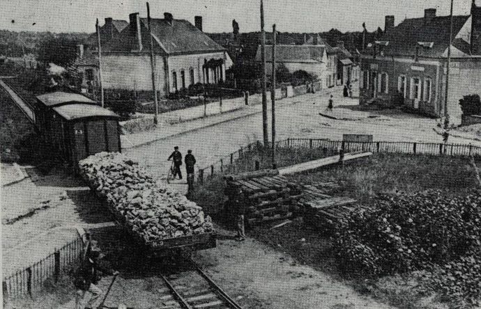 Scene of a manoevre at Souvigné (Indre-et-Loire nord) (Collection J. RENAUD) Scene of a manoevre at Souvigné (Indre-et-Loire nord) (Collection J. RENAUD)