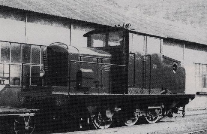 Tractor n° 70 during a revision at the Cheylard workshops (Photo M. RIFAULT) Tractor n° 70 during a revision at the Cheylard workshops (Photo M. RIFAULT)